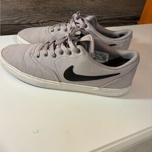 Nike Light Gray Sneakers with Black Logo